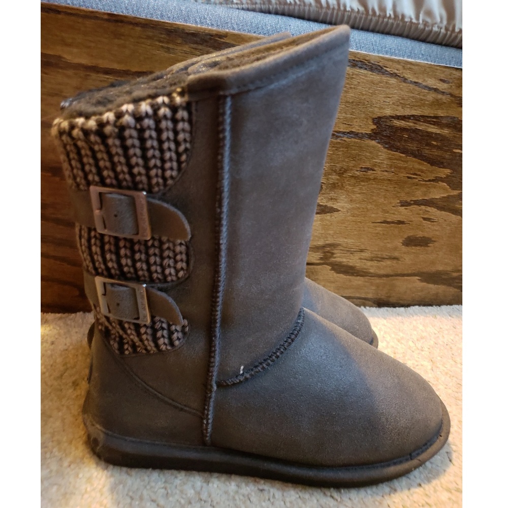 Bearpaw Boots! Worn twice!